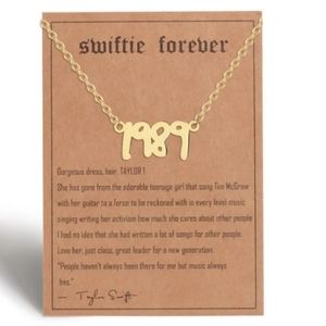 Taylor Swift 1989 necklace NWT